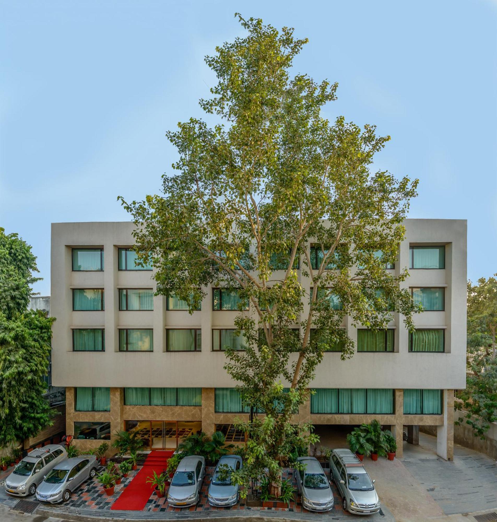 The President-A Boutique Hotel Ahmedabad Extérieur photo