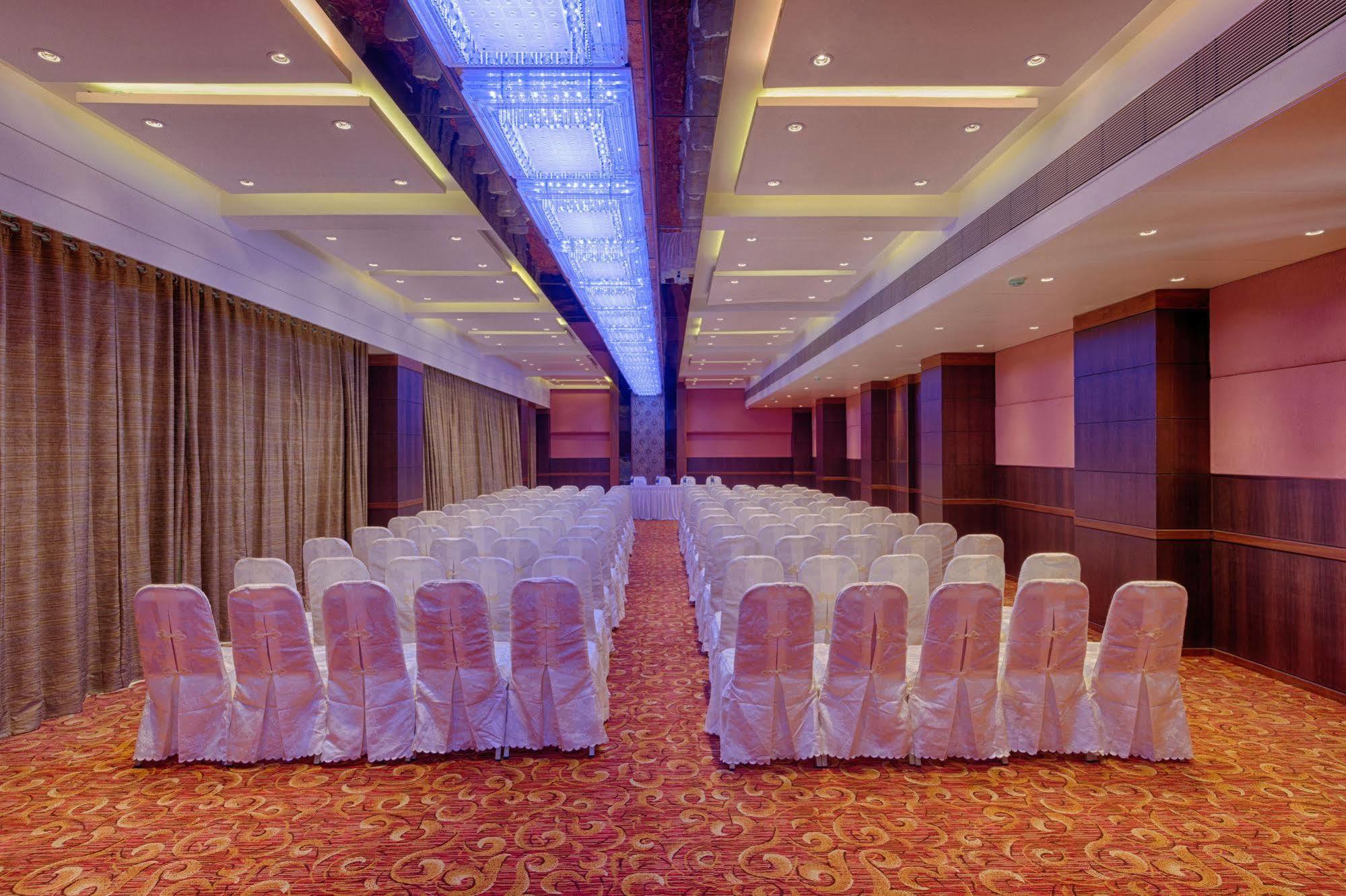 The President-A Boutique Hotel Ahmedabad Extérieur photo